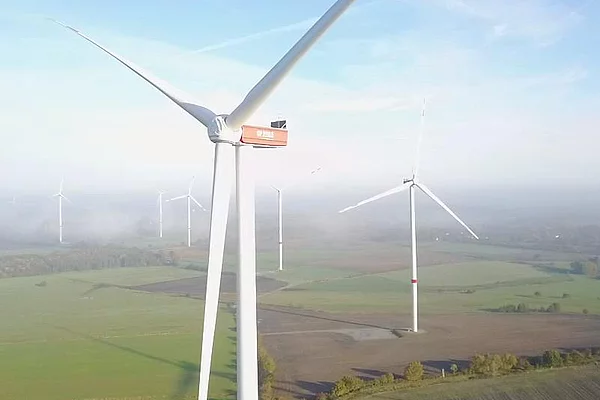 Inbetriebnahme des Windparks Helligbek